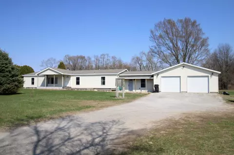 5240 S 750, Knox, IN 46534 photo 1