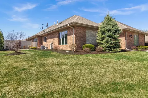 11003 Lake Central Dr, Saint John, IN 46373 photo 2