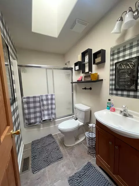2242 Taney Pl, Gary, IN 46404 photo 8