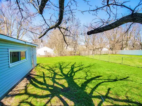 1625 Tulip Ln, Munster, IN 46321 photo 18