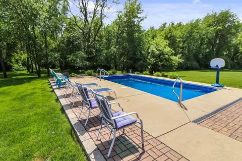 8333 Doubletree Dr, Crown Point, IN 46307 photo 10