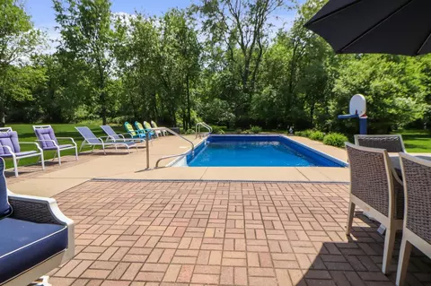 8333 Doubletree Dr, Crown Point, IN 46307 photo 7
