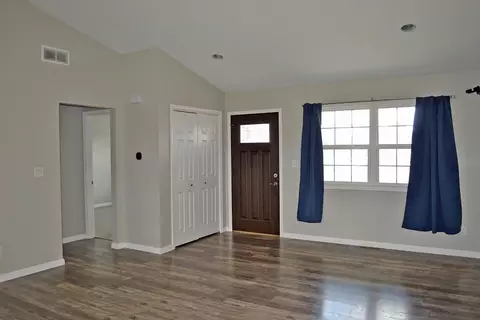 490 S Meadow Ln, Wheatfield, IN 46392 photo 3
