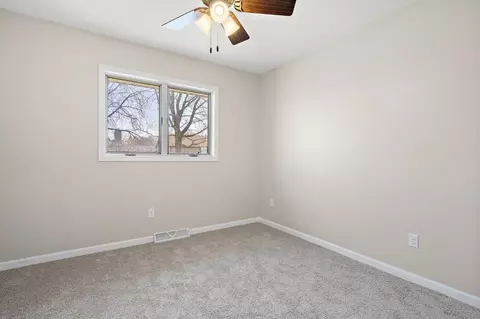 659 Wren Ct, Griffith, IN 46319 photo 14