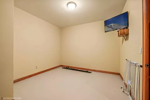 123 E Junco Dr, Kouts, IN 46347 photo 18