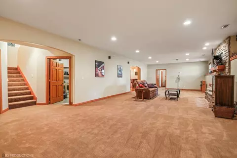 123 E Junco Dr, Kouts, IN 46347 photo 17