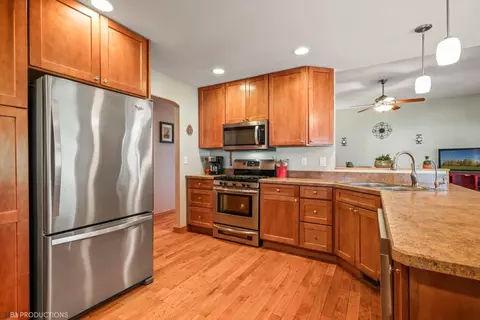123 E Junco Dr, Kouts, IN 46347 photo 8
