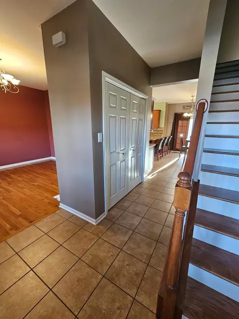 9475 Renaissance Dr, Saint John, IN 46373 photo 5