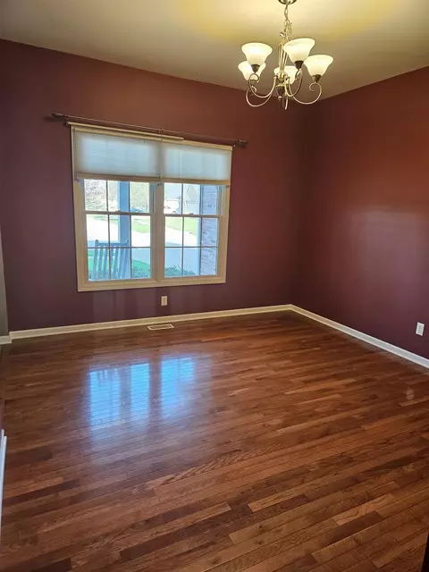 9475 Renaissance Dr, Saint John, IN 46373 photo 32