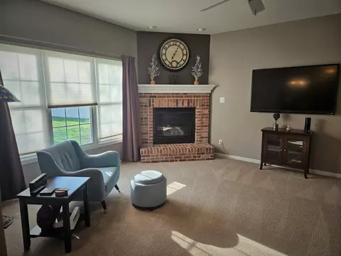 9475 Renaissance Dr, Saint John, IN 46373 photo 6