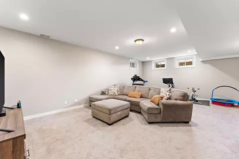 76 Larwick Cir, Valparaiso, IN 46385 photo 36