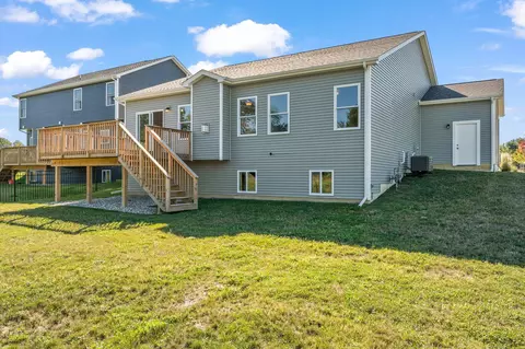 39 Elderberry Ln, Valparaiso, IN 46383 photo 6