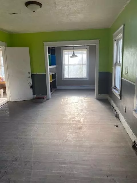 341 Buchanan St, Gary, IN 46402 photo 2