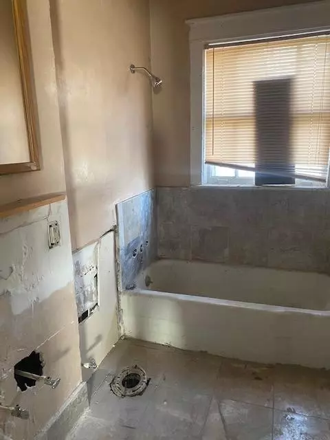 341 Buchanan St, Gary, IN 46402 photo 7