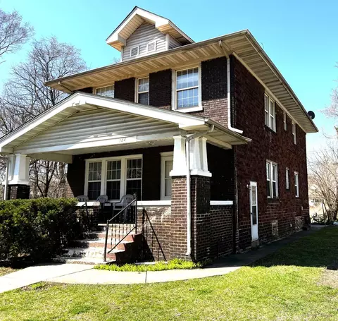 724 Delaware St, Gary, IN 46402 photo 3
