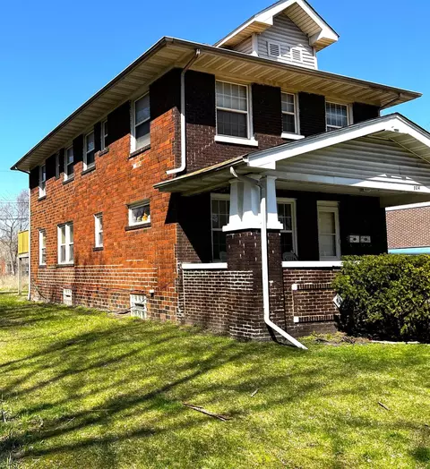 724 Delaware St, Gary, IN 46402 photo 1