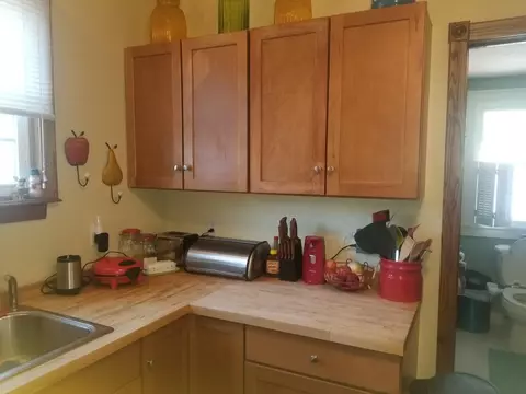 407 E Maple Ave, La Porte, IN 46350 photo 5