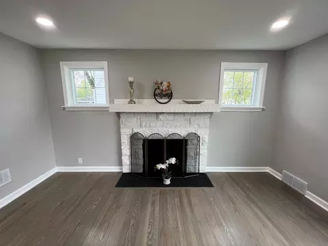 8411 Walnut Dr, Munster, IN 46321 photo 7