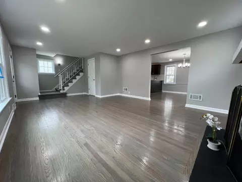 8411 Walnut Dr, Munster, IN 46321 photo 6
