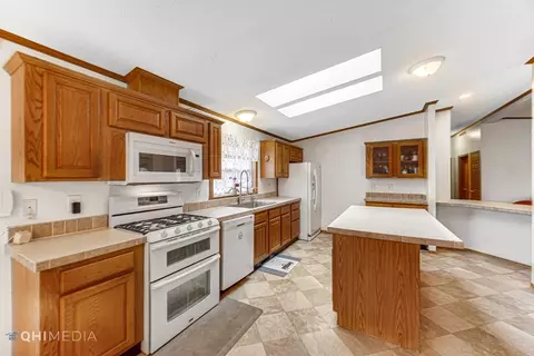 10094 N 500, Wheatfield, IN 46392 photo 6