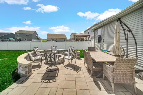10443 Red Oak Dr, Saint John, IN 46373 photo 25