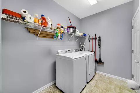 10443 Red Oak Dr, Saint John, IN 46373 photo 15