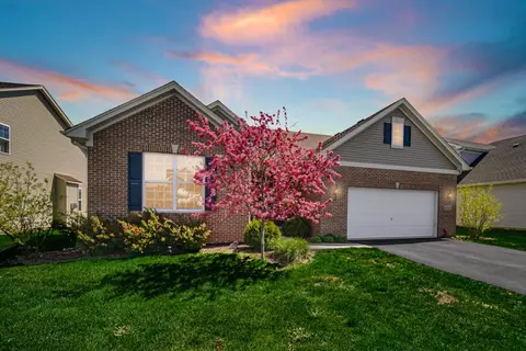 10443 Red Oak Dr, Saint John, IN 46373 photo 1