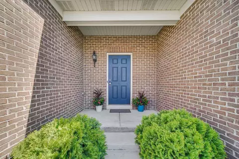 10443 Red Oak Dr, Saint John, IN 46373 photo 3