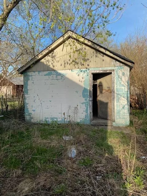 965 Lane St, Gary, IN 46404 photo 9