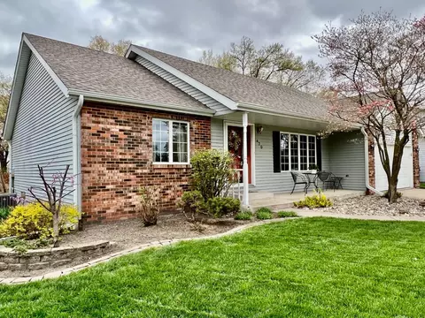 420 N Lillian St, Griffith, IN 46319 photo 3