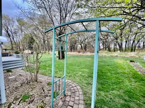 420 N Lillian St, Griffith, IN 46319 photo 8