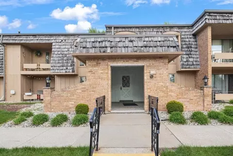 445 Old Stone Rd #A-4, Munster, IN 46321 photo 1