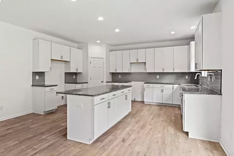 75 Larwick Cir, Valparaiso, IN 46385 photo 5