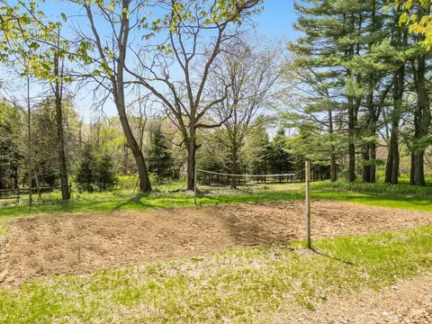 6484 N 500, Rolling Prairie, IN 46371 photo 18