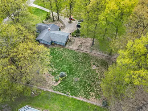 6484 N 500, Rolling Prairie, IN 46371 photo 23