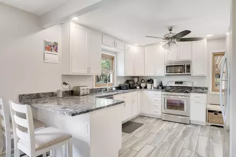 6484 N 500, Rolling Prairie, IN 46371 photo 7