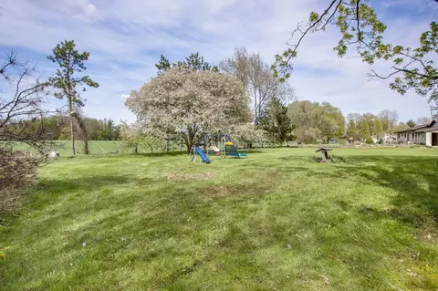 213 E Ludlow St, Rolling Prairie, IN 46371 photo 5