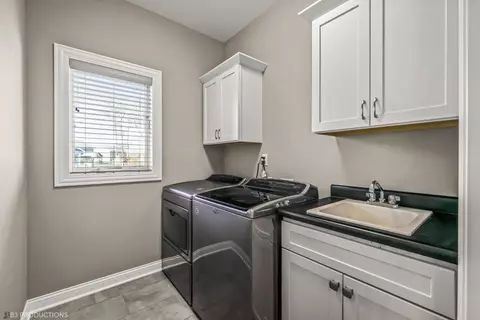 2172 Estelle Ln, Crown Point, IN 46307 photo 13