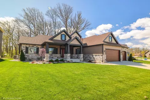 2172 Estelle Ln, Crown Point, IN 46307 photo 1