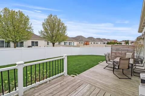 7586 E 103rd Dr, Crown Point, IN 46307 photo 6