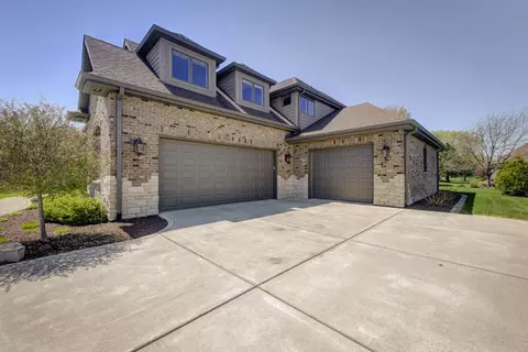 1515 Chalone Ct, Crown Point, IN 46307 photo 3
