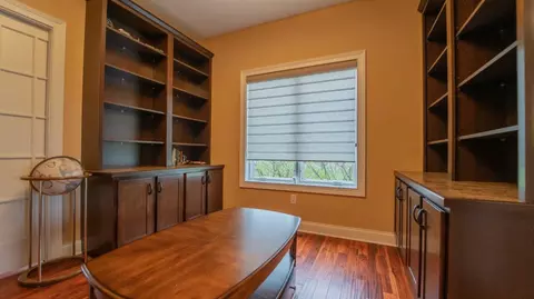 Dining - 546 Jenna Dr, Munster, IN 46321 photo 3 of 3