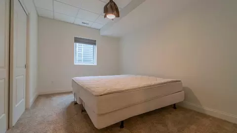 Bedroom - 546 Jenna Dr, Munster, IN 46321 photo 3 of 4