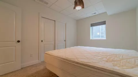 Bedroom - 546 Jenna Dr, Munster, IN 46321 photo 4 of 4
