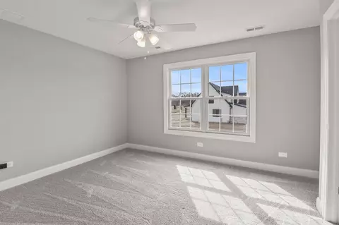 9570 Tall Grass Trl, Saint John, IN 46373 photo 4