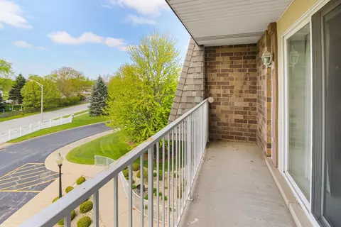411 Swan Dr #3-B, Dyer, IN 46311 photo 5