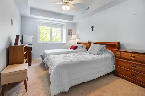 411 Swan Dr #3-B, Dyer, IN 46311 photo 11