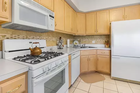 411 Swan Dr #3-B, Dyer, IN 46311 photo 7