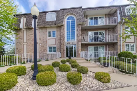 411 Swan Dr #3-B, Dyer, IN 46311 photo 1