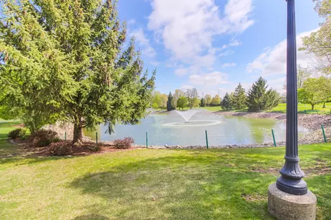 411 Swan Dr #3-B, Dyer, IN 46311 photo 4